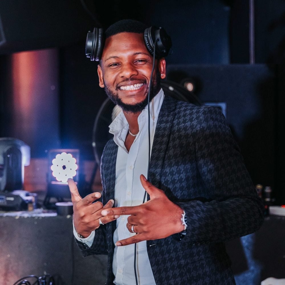 DJ AFRO MIXTE EN URGENCE